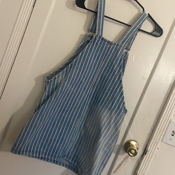 Mickey Mouse Overalls Woman size M Forever 21 - Picture 4 of 5